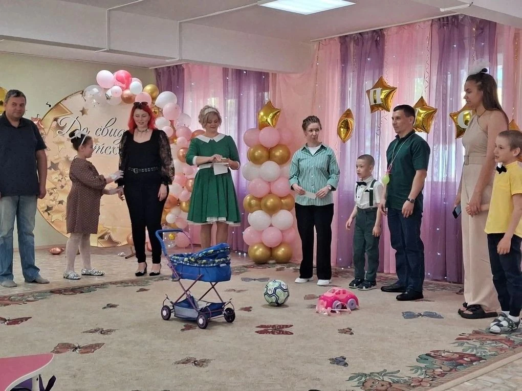 ✨ В добрый путь, наши дорогие выпускники! 🎓🎈Вот и отгремели наши волшебные выпускные балы... Это б
