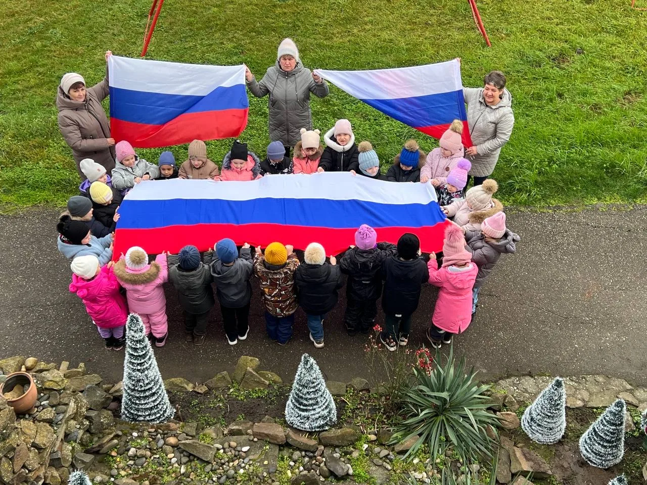 Сегодня, 12 декабря, в нашем детском саду прошел особенный день для старшей и подготовительной к шко
