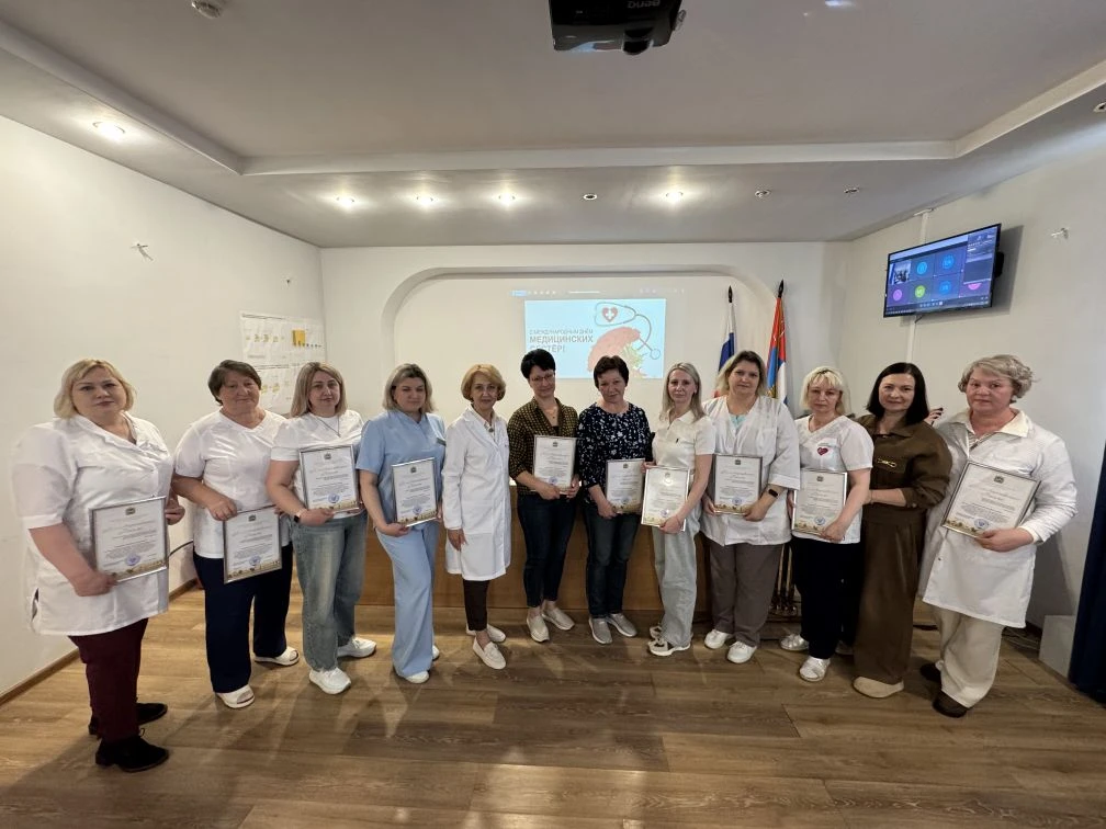 👩‍⚕️ Вручили благодарственные письма от Министерства здравоохранения Калужской области нашим медици