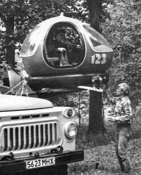 Всем доброе утро 👍
 
Съемки второй серии фильма «Гостья из будущего». 1984г.

➡️ Наш чат для общени