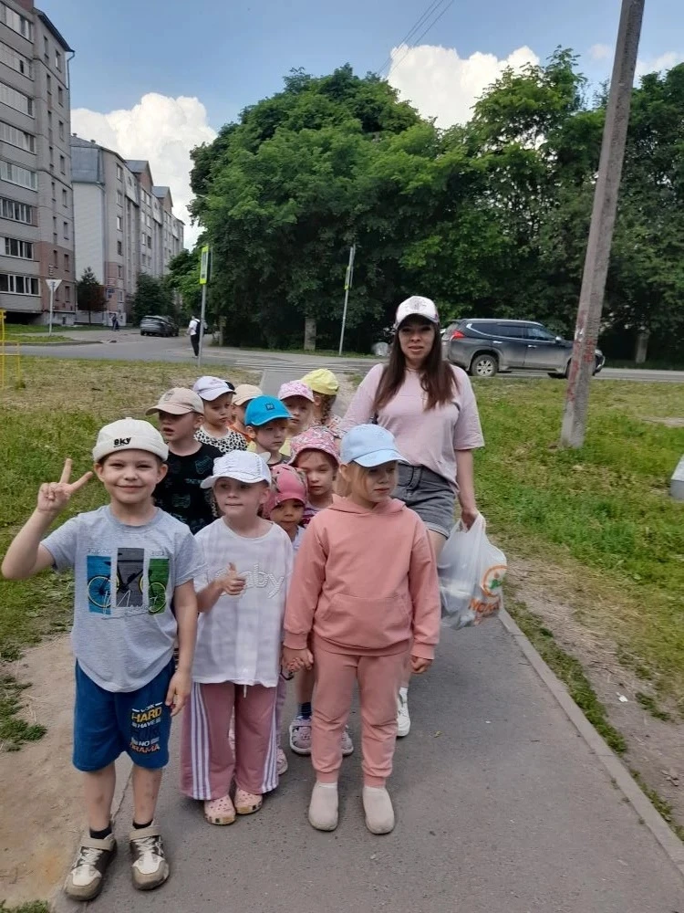 🌟 ЭКСКУРСИЯ НА СТАДИОН «ВИТЯЗЬ»! 🏃‍♀️

Дети из старшей группы №9 совершили увлекательное путешеств