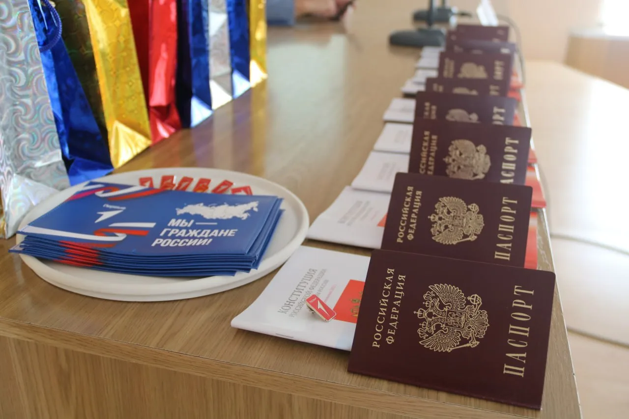 ✊ Любить Родину клянусь

В преддверии крупных праздников по доброй традиции несколько ребят Орджоник