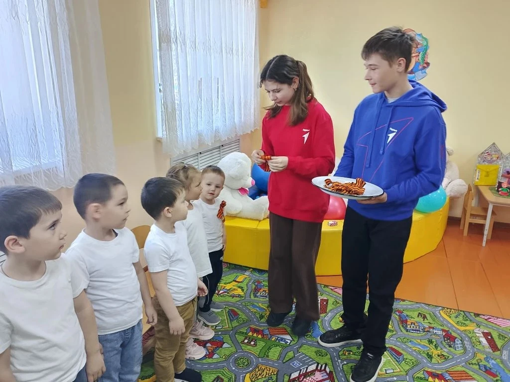 "Движение первых" готовится к Великой Победе! Сегодня к нашим дошколятам приходит активисты"Движение