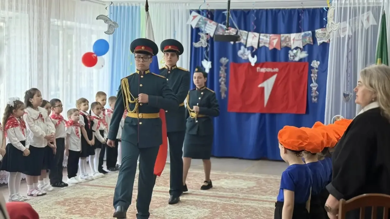 🔥Активисты «Движения Первых» и воспитанники ВПО «Мужество» МБОУ «Федоровской СОШ № 5», в рамках сот