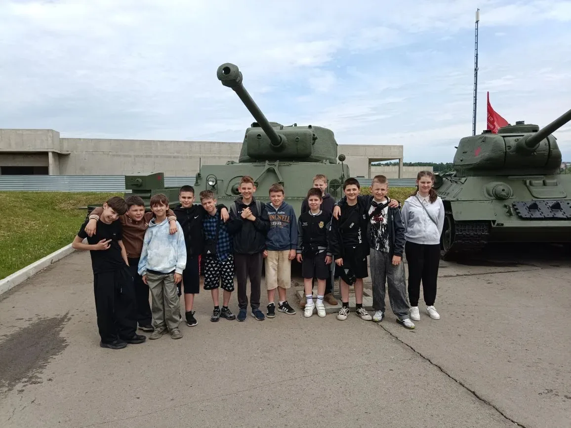 23 мая группа туристов из 5к, 7и, 7г, 10б, 10в с классными руководителями Уриной Т.Л, Алексеевой Е.Н