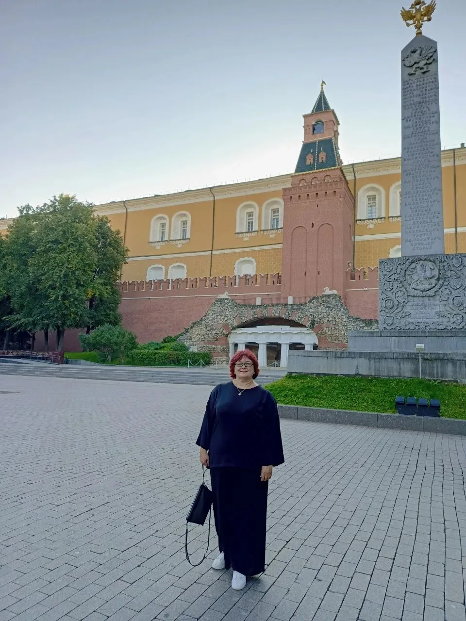 С ПРАЗДНИКОМ, ВЕЛИКАЯ СТРАНА! 🇷🇺

Дорогие друзья, уважаемые коллеги, родители и наши замечательные