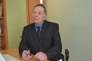 Лузянин Владимир Ильич - член союза писателей Удмуртии вот уже 5 лет. У него изданы 5 сборников стих
