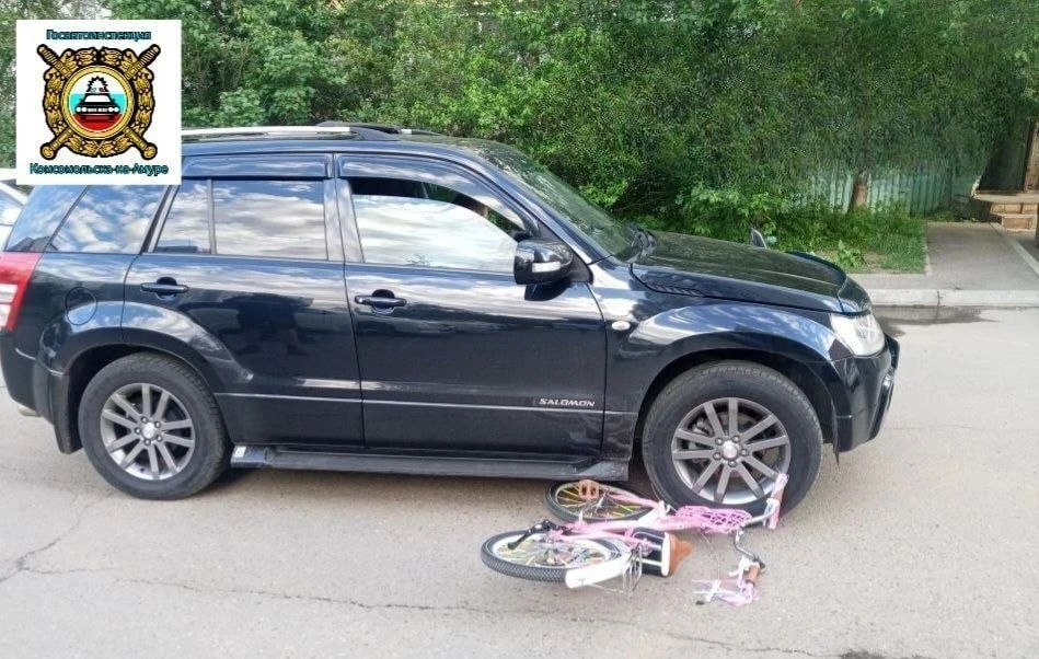 Сбили двух детей за вечер

Вчера в Комсомольске во дворе на Юбилейной, 11 автомобиль Honda CR-V сбил