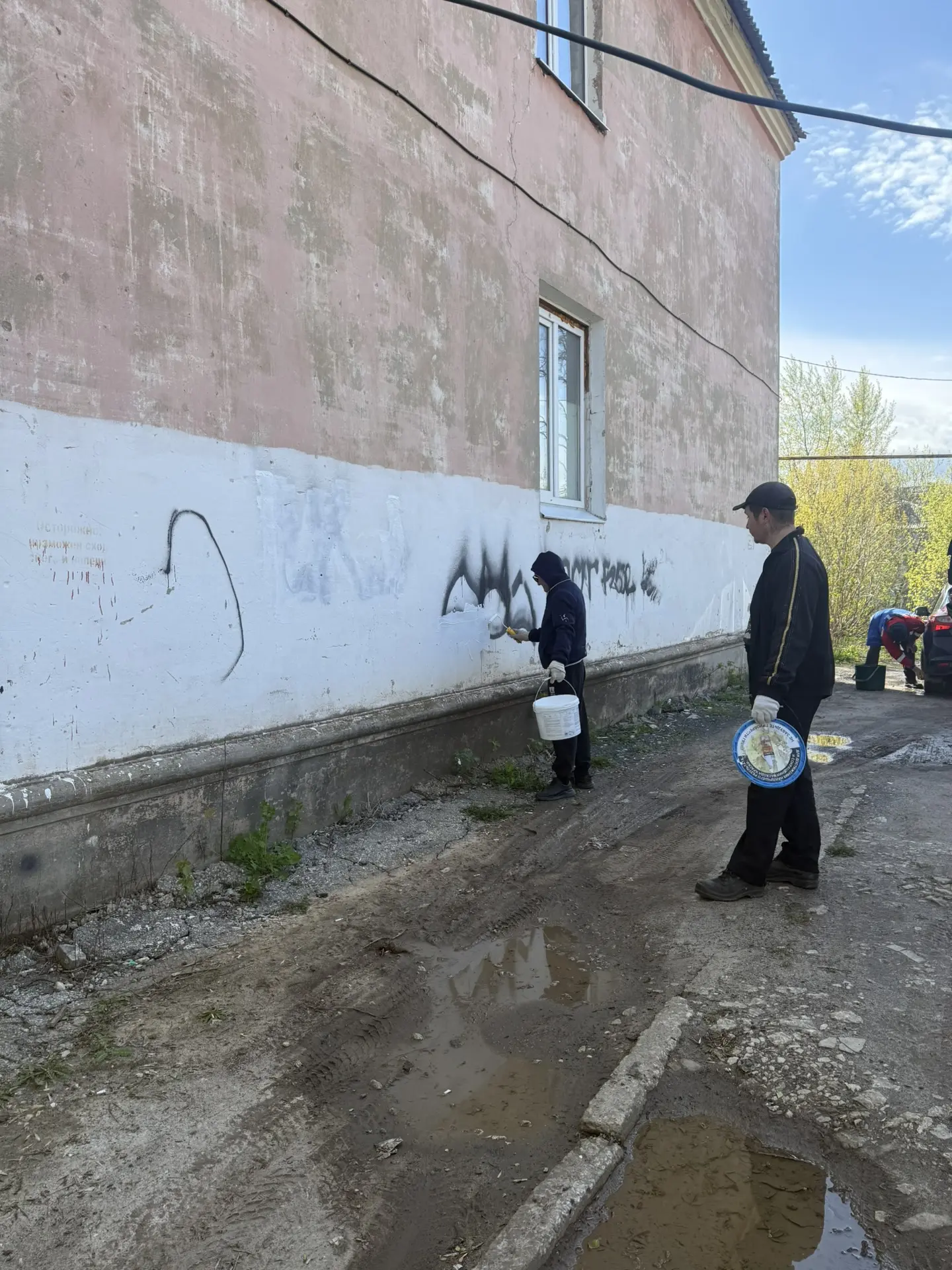 Закрашивание граффити по адресу Солдатская 3