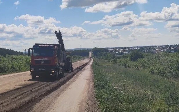 📍В Чекмагушевском районе приступили к ремонту дороги Чекмагуш-Дюртюли. На объекте предусмотрено фре