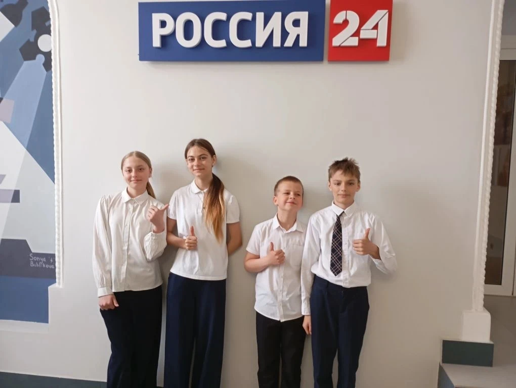 Наши ребята на экскурсии в ГТРК "Иртыш" 🎥

Наша команда ЮИД стала финалистом Городского конкурсного