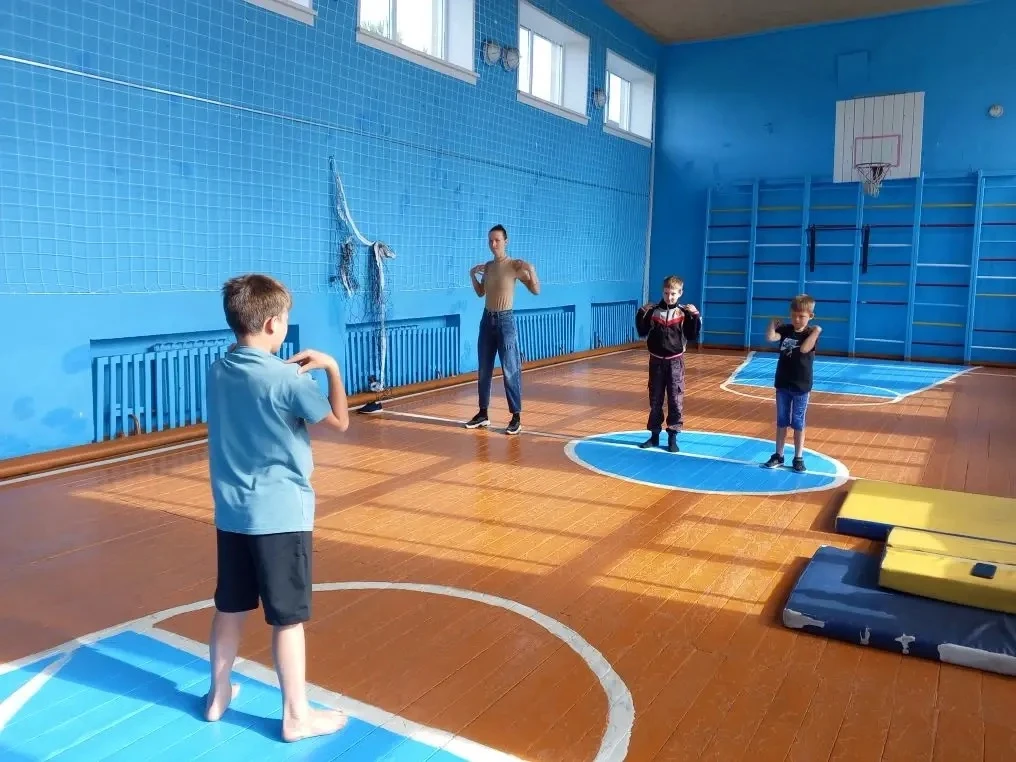 🎉 Начало четвёртой, завершающей недели в лагере «Дружба»! 
Утро в нашем лагере началось по доброй т
