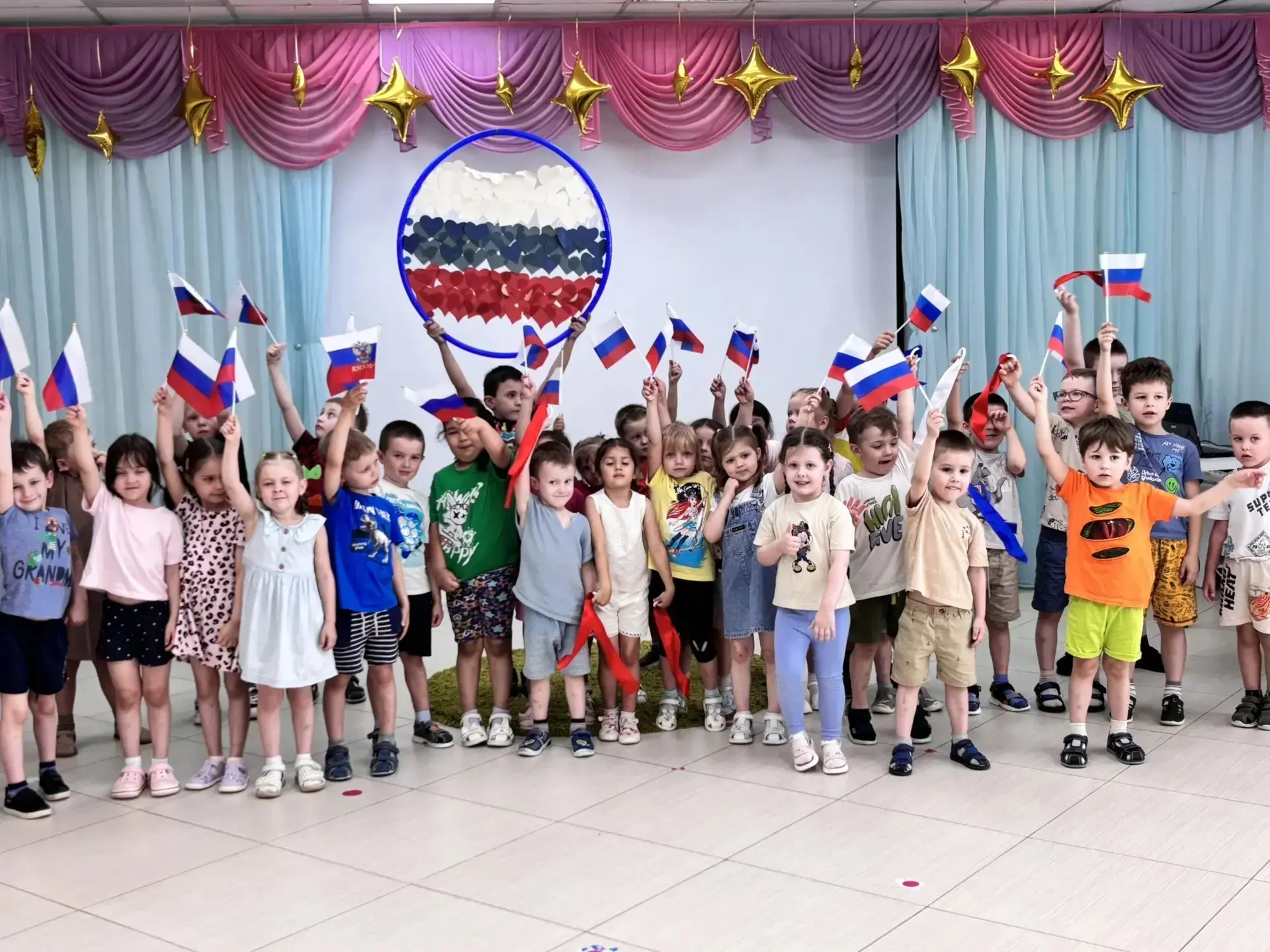 🇷🇺 В преддверии празднования Дня России и с целью расширения представления детей о государственных