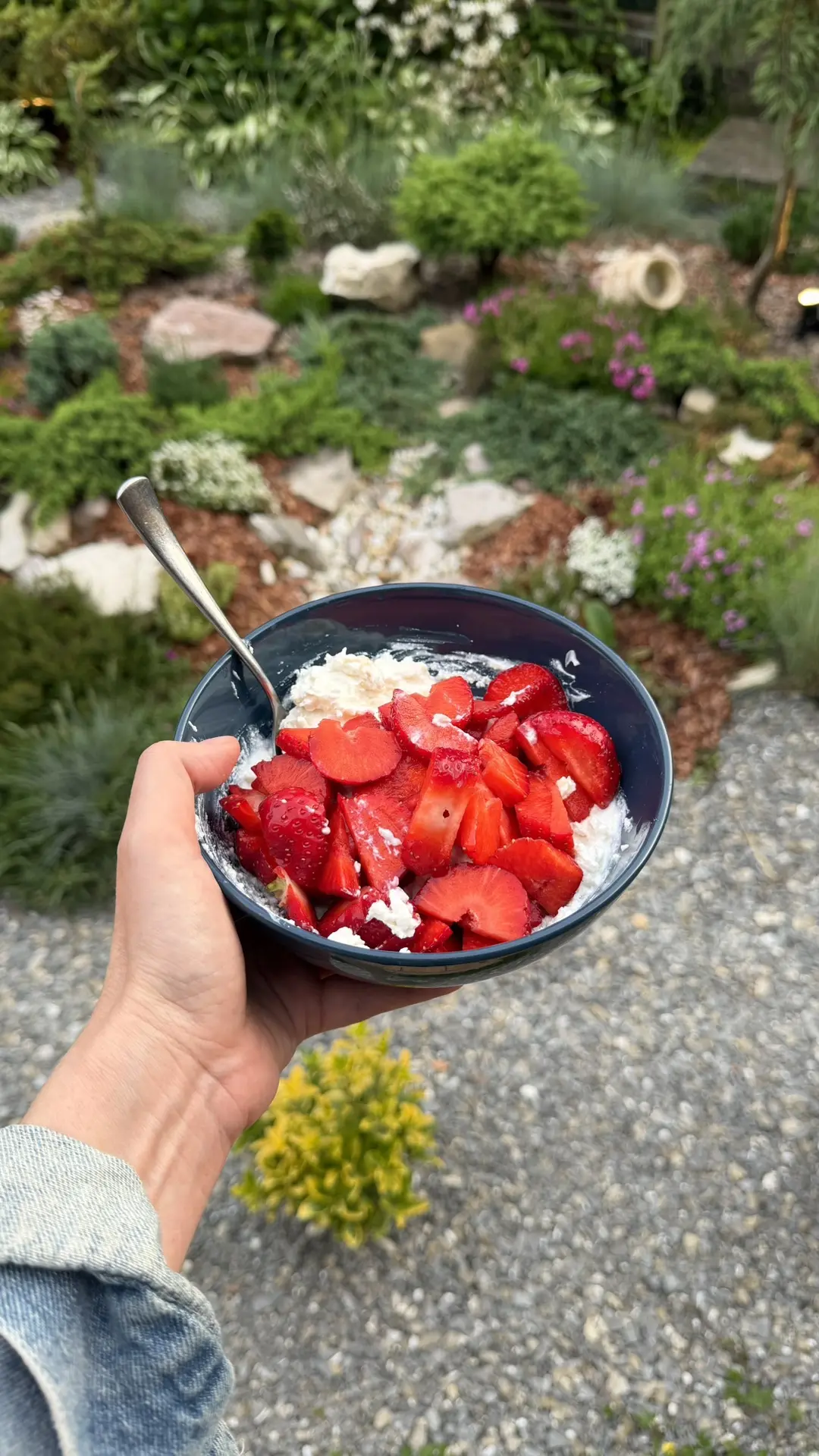 🍓 ИЮНЬ — МЕСЯЦ ВИТАМИННОГО ВЗРЫВА!

Солнце припекает, а это значит, что прилавки и грядки радуют на