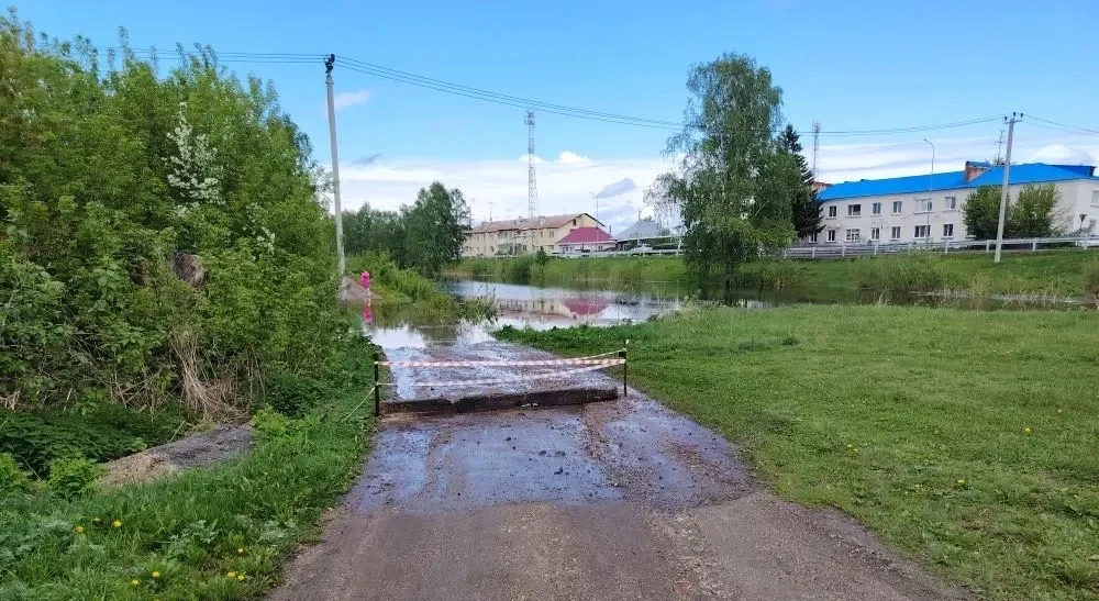 Уважаемые жители!

Сообщаем, что в связи с подтоплением участка дороги по Проезду на ул. Партизанска