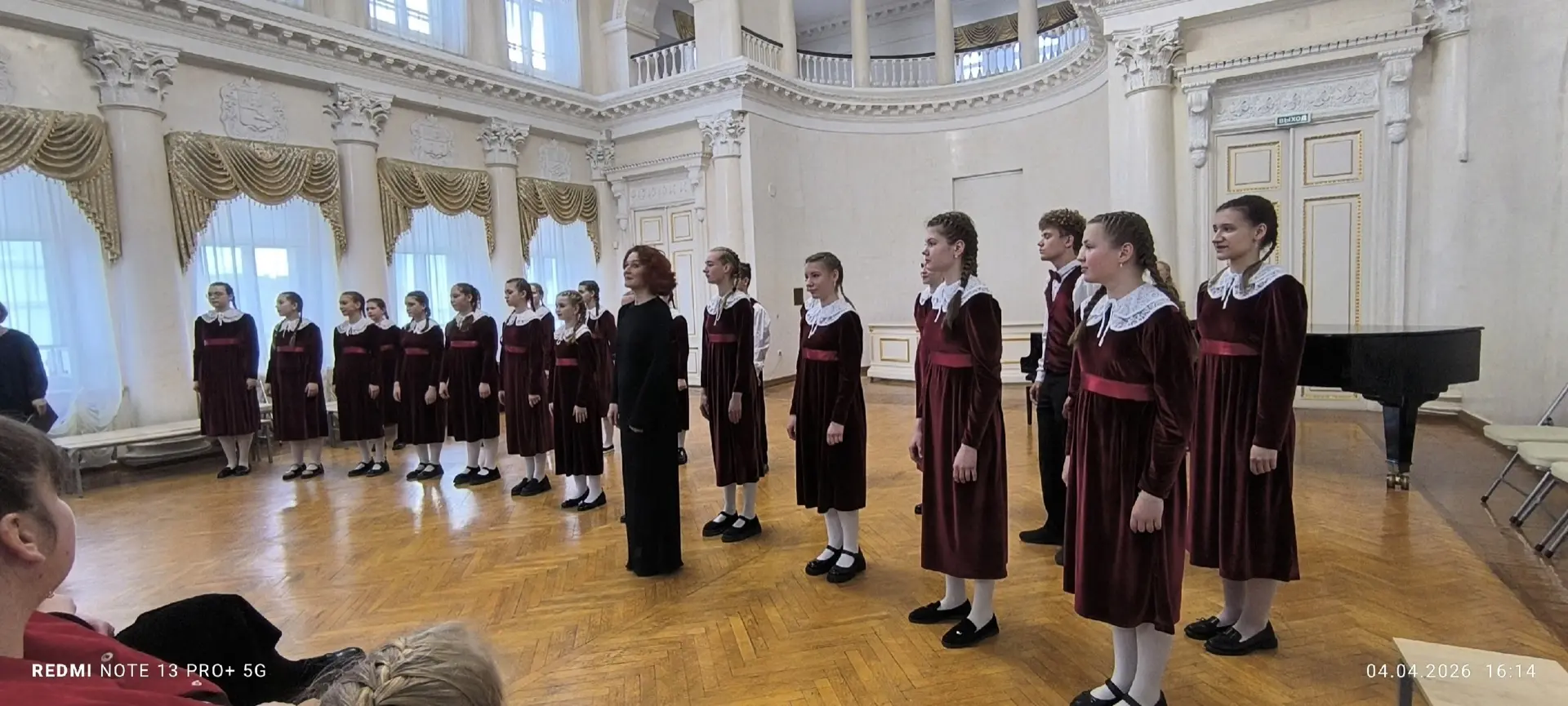 🎶 Музыка весны — звучит!🌸

Отчётный концерт нашей школы прошёл ярко, эмоционально и очень музыкаль