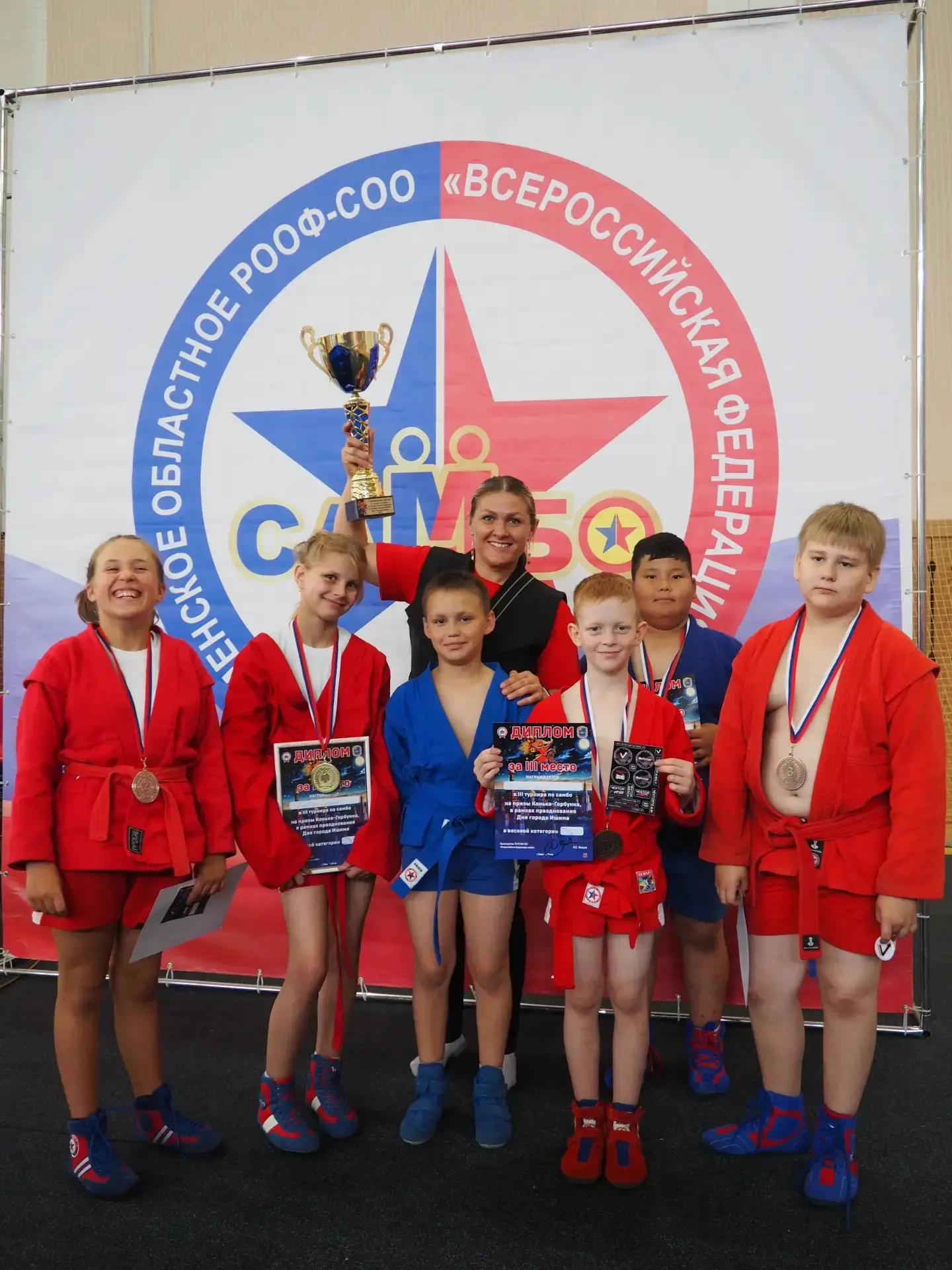 #Спорт
#ДеньГорода

Грицук Марьяна, ученица 3-Б класса МАОУ СОШ 1 г. Ишима, приняла участие в III ту
