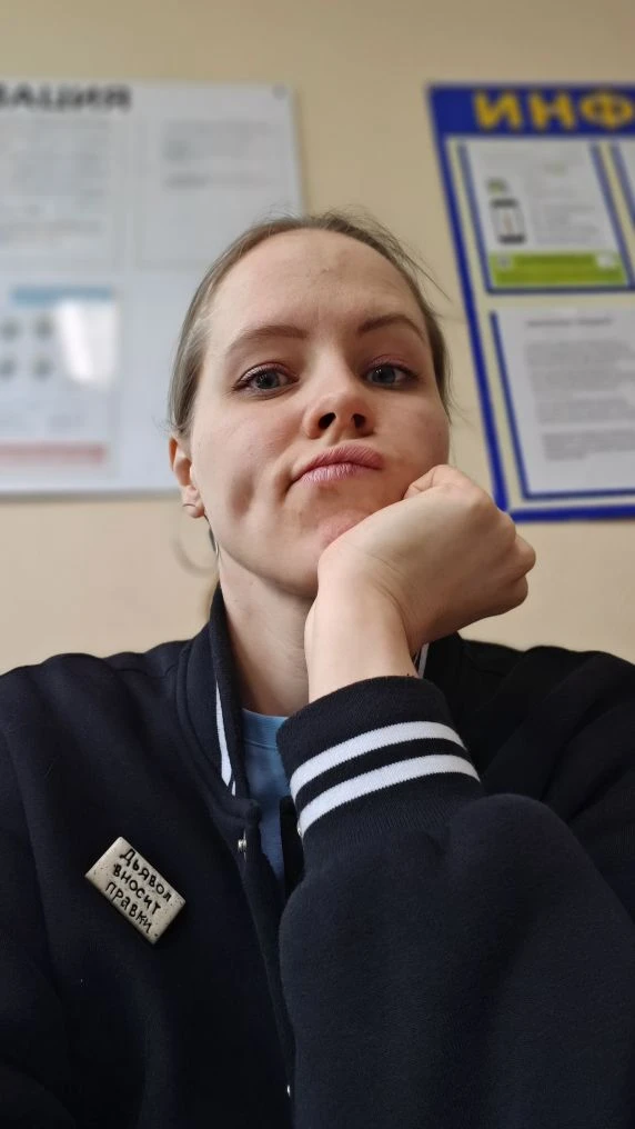 Гос учреждения)
Ванлав 😂

Пытаюсь переполучить права на авто. В шоке, что уже 10 лет за рулём.

Ещё
