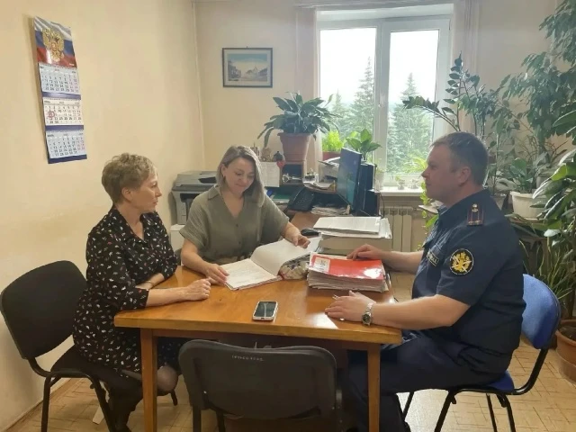 Руководство краснотурьинской ИК-3 договорились с администрации о выделении служебного жилья для сотр