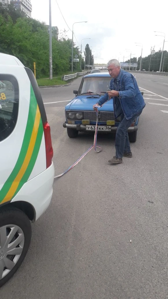 Хочу выразить искреннюю благодарность экипажу Дорожного патруля города Воронежа за оказанную помощь 