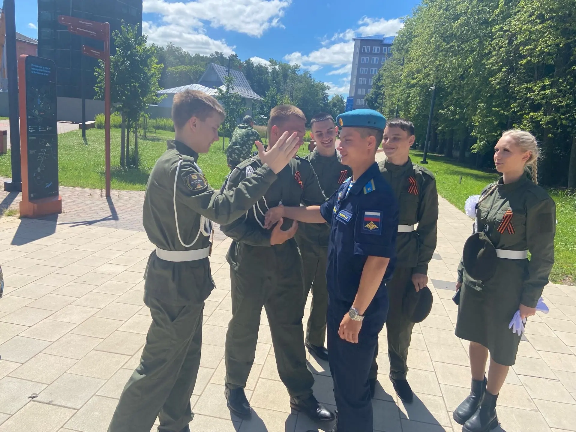 Мы достойны памяти павших!

Сегодня, 22 июня отряд "Разведчик" заступил на Пост 1. Мы с гордостью вы