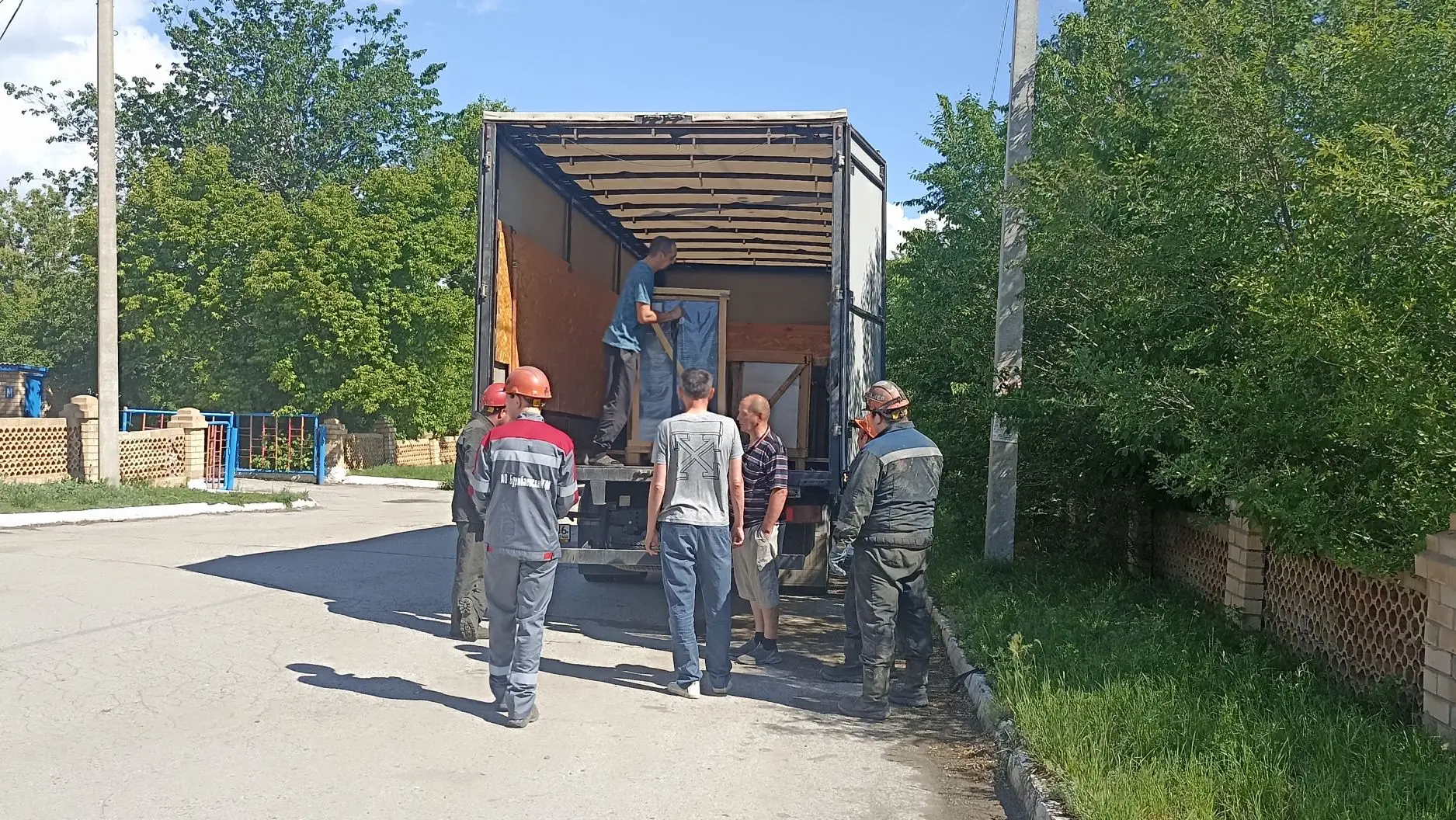Сегодня, несмотря на выходной день, была успешно осуществлена поставка газового оборудования из Воро