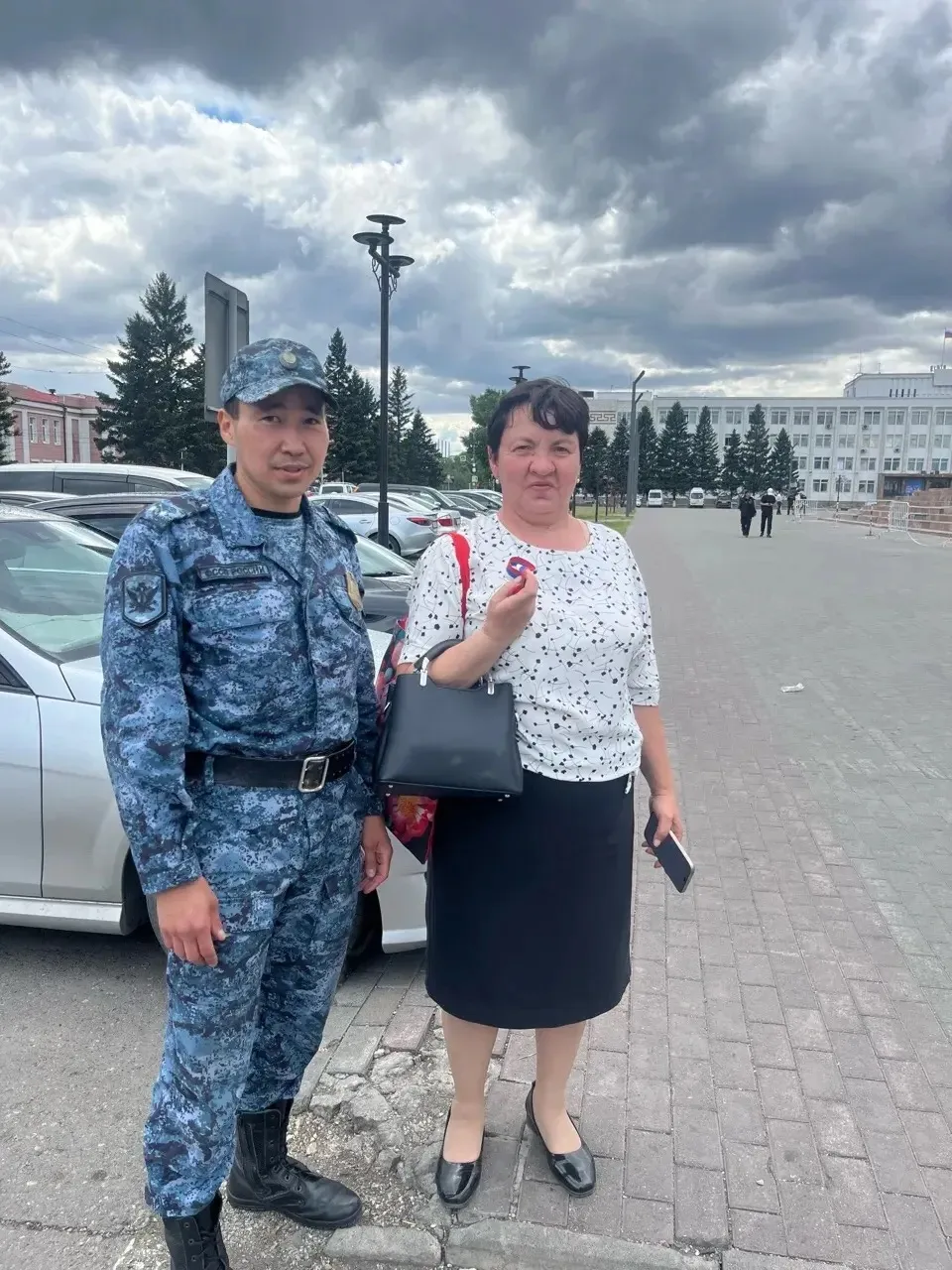 🇷🇺В преддверии Дня России члены Молодёжного совета УФССП России по Республике Тыва провели патриот