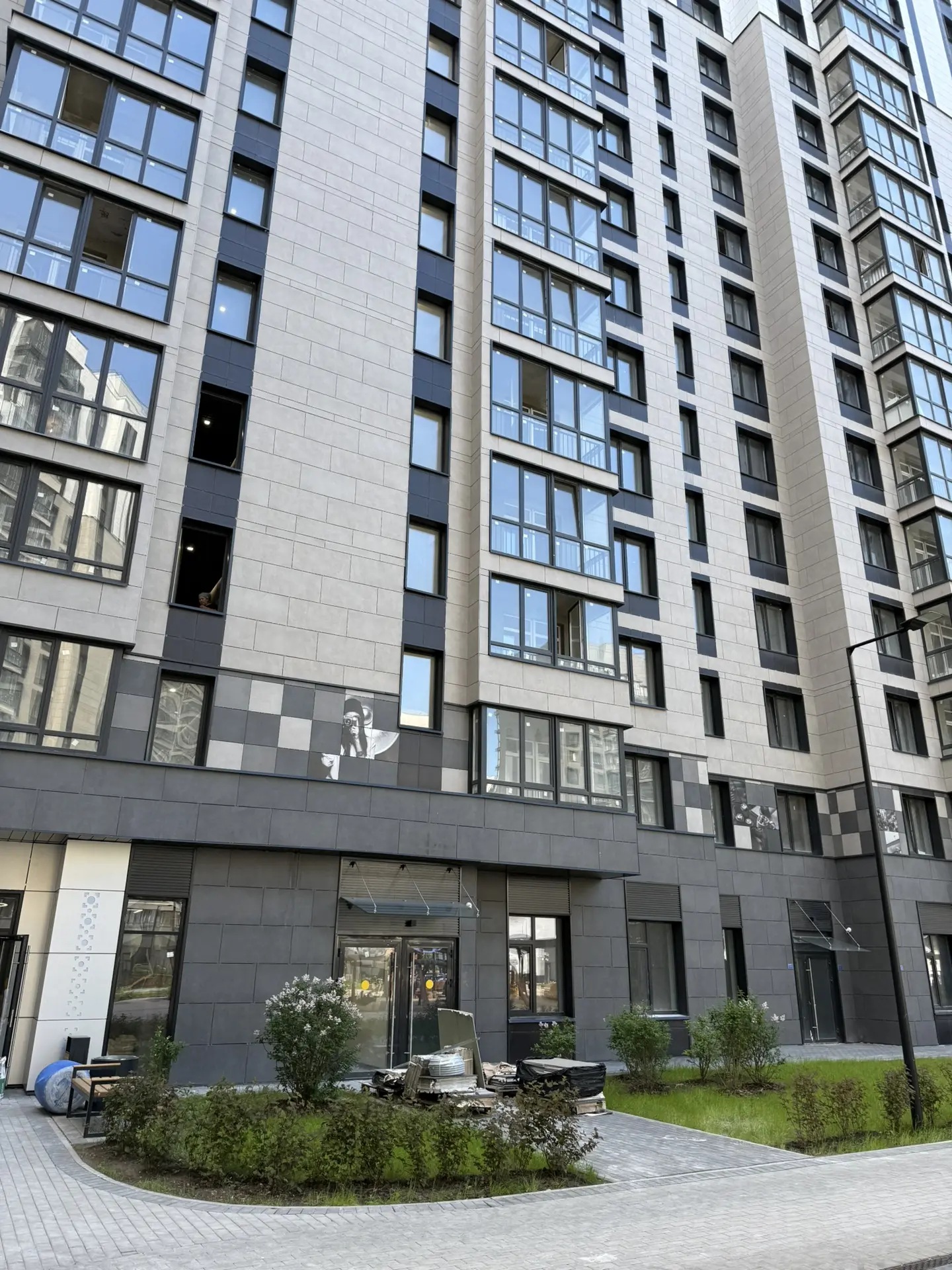 Итак сегодня состоялась приемка квартиры. Квартиру мы НЕ приняли. Рассказываю, как все прошло.

Это 