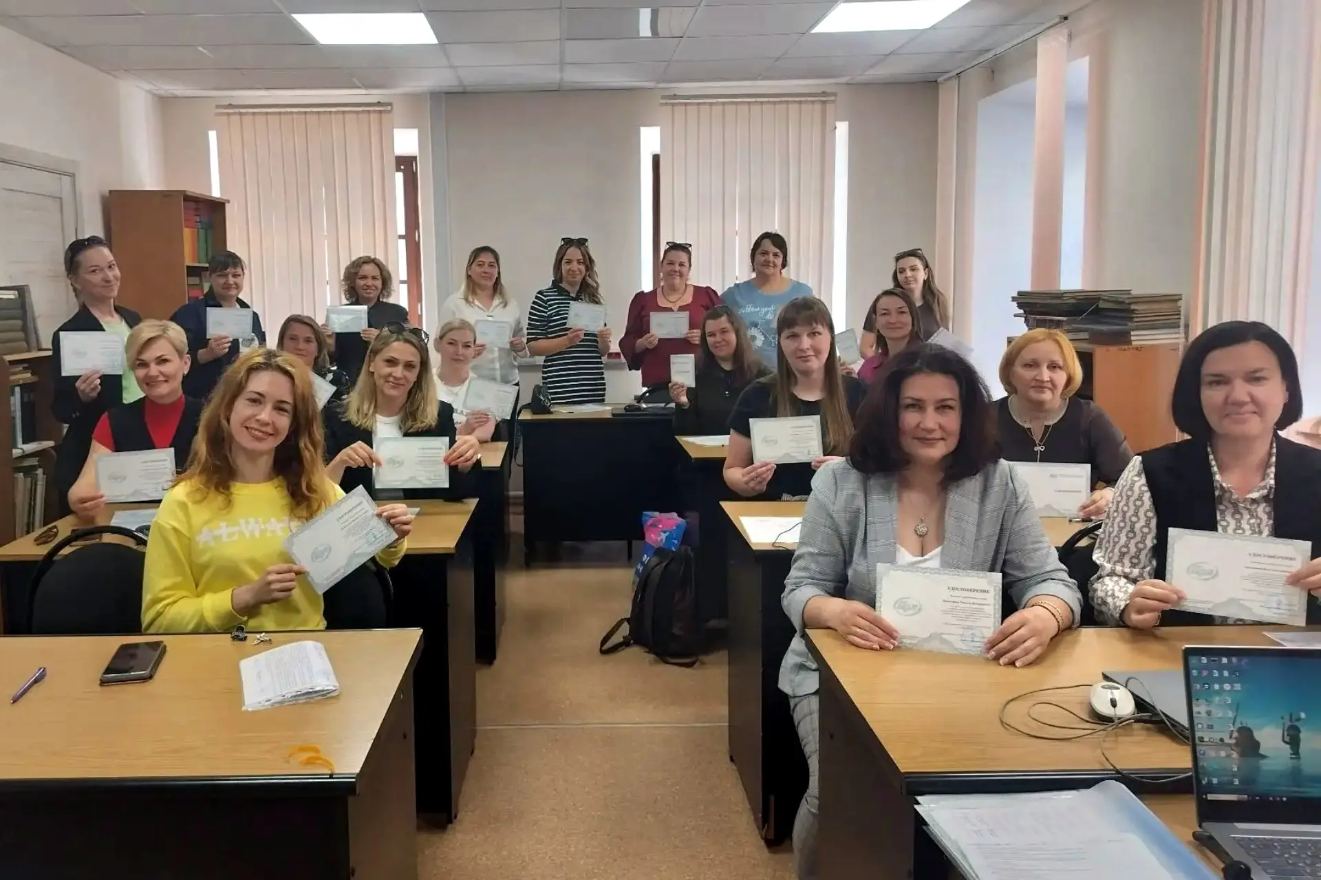🌟Педагоги осваивают технологии ИИ.

75 педагогов успешно завершили обучение по программе "Умный дет