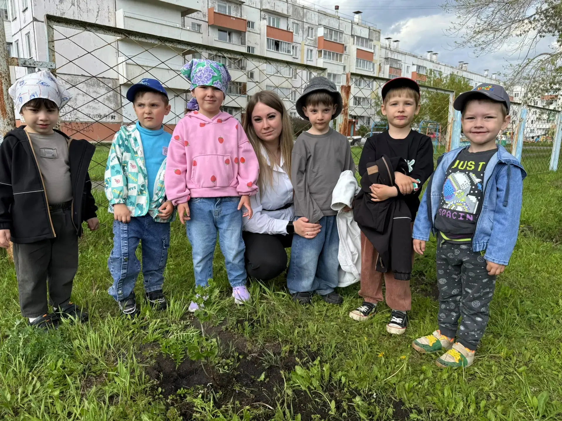 🌳Международная акция "Сад Памяти"🎗

Наш детский сад "Журавушка" присоединился к масштабной междуна