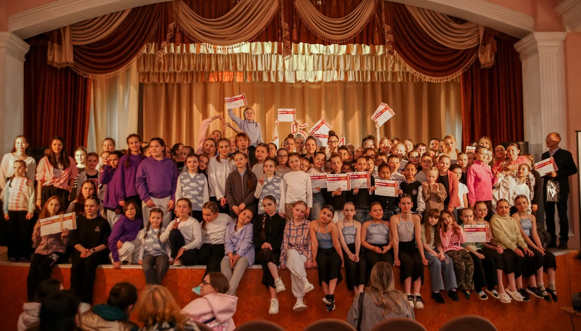 «Лебединое озеро — 2026»: энергия, которая заряжает! 🦢

Сегодня мы провели районный танцевальный ко