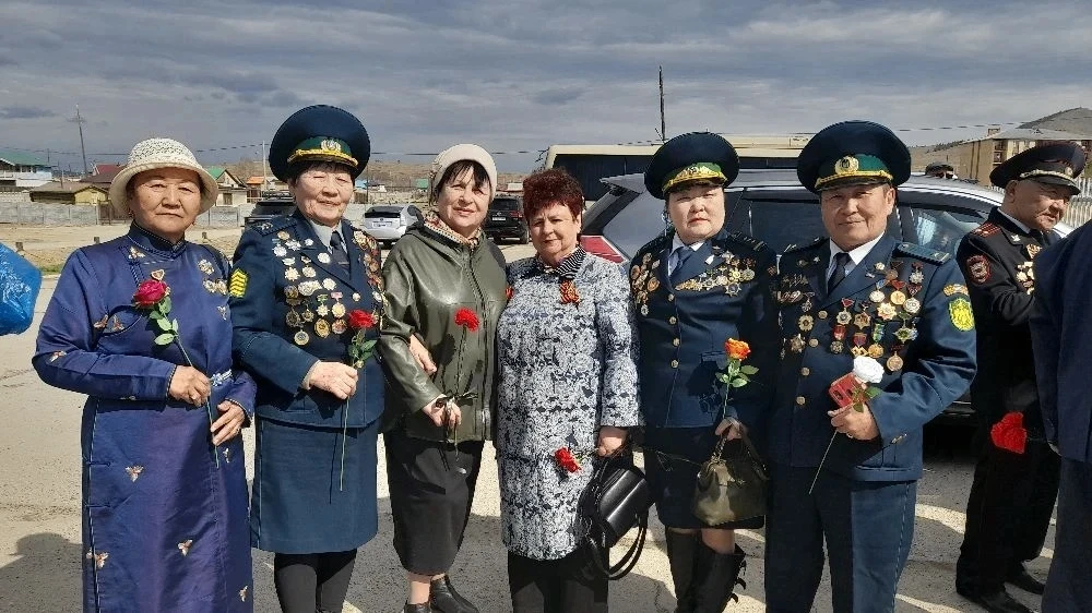 Память без границ. Депутаты райсовета СПРАВЕДЛИВОЙ РОССИИ из Кяхтинского района почтили подвиг совет
