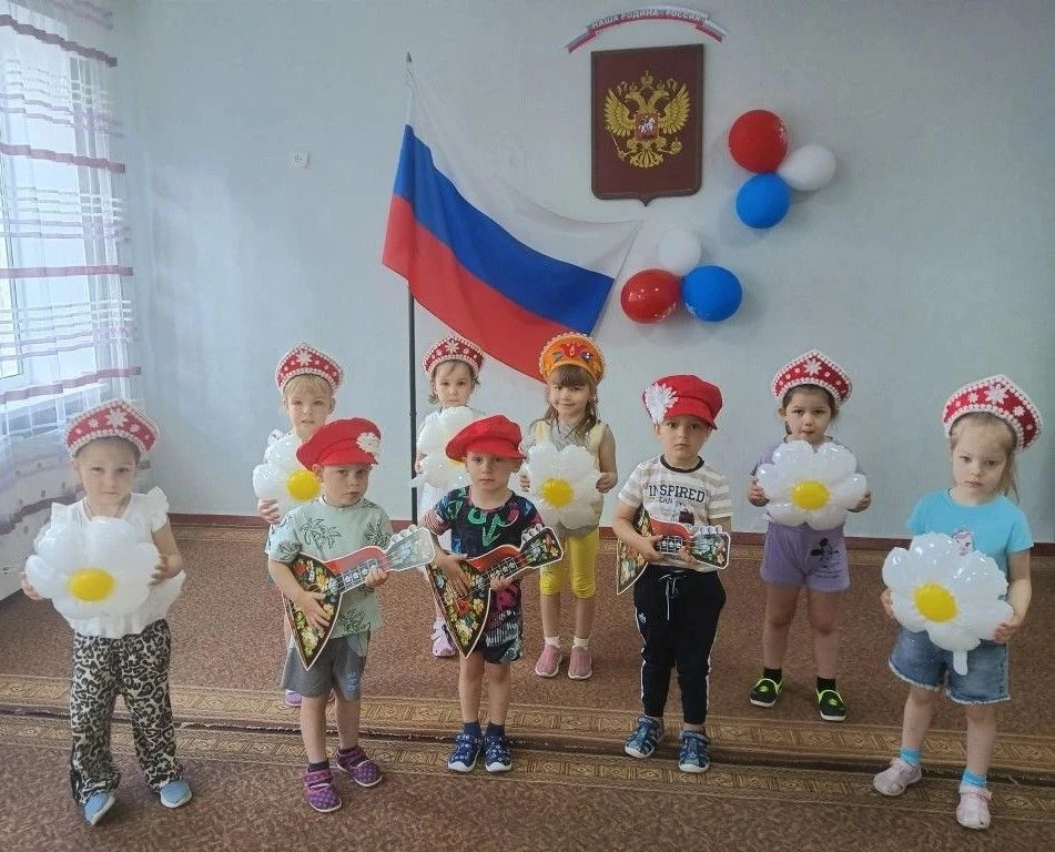 #12июня-ДеньРоссии
#ГодДошкольногоОбразованияДНР
 12 июня вся страна отмечает День России — светлый 