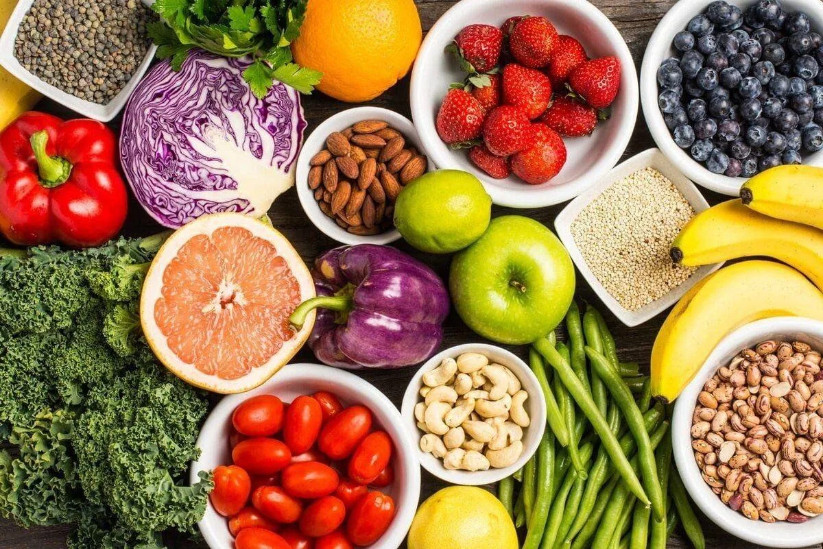 🥦 Продукты, полезные для кишечника: что добавить в рацион?
Здоровье кишечника — это не только хорош