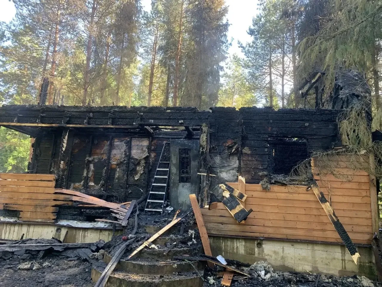 За прошедшие сутки подразделения территориального пожарно-спасательного гарнизона Ленинградской обла