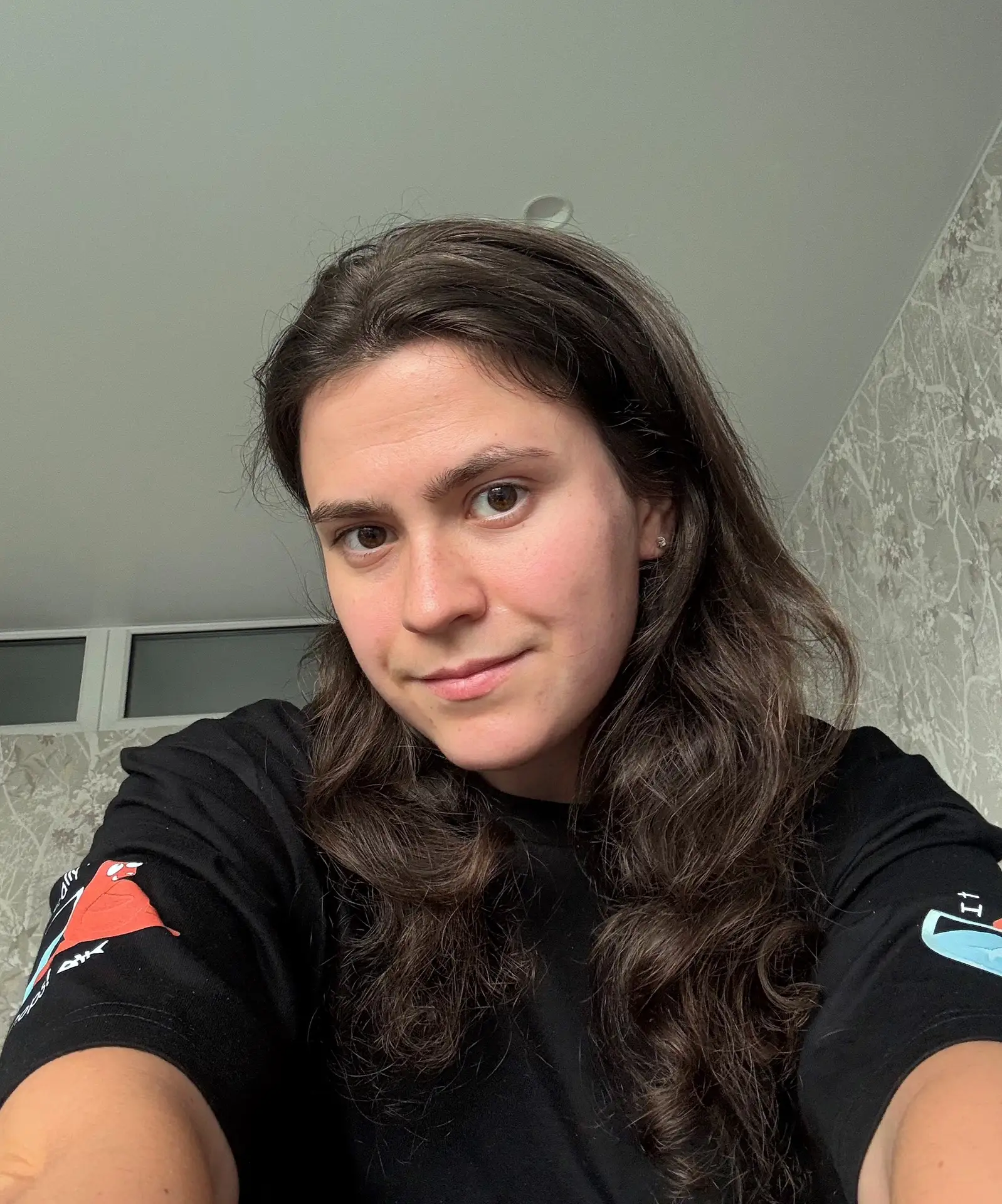 🥺 Пополнила гардероб казалось бы базовой футболкой, но нет, эта футболка от уже знакомого бренда Ma