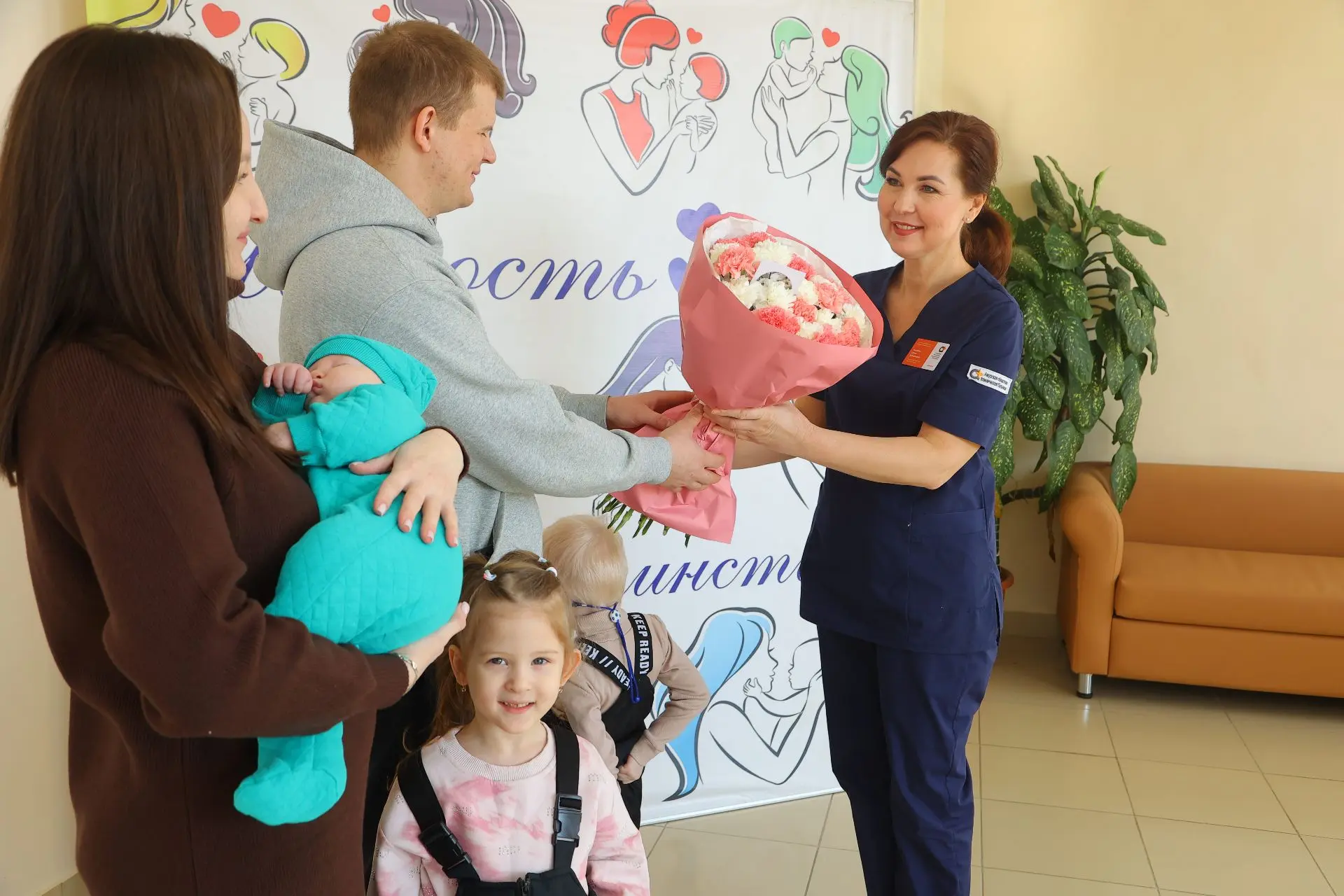 Победить онкологию и стать многодетной мамой!
Звучит невероятно, но благовещенка Анжелика Ш. смогла 