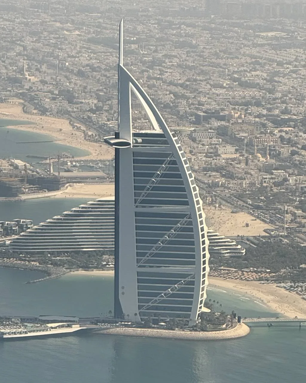 🇦🇪 Эмираты возвращаются! И, кажется, очень вовремя 🔥

МИД России официально отменил рекомендации 