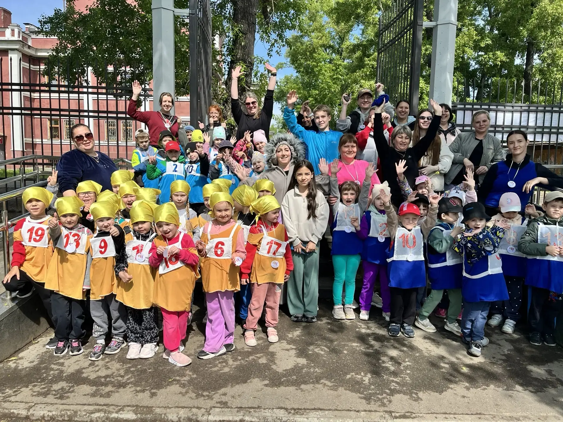 В нашем детском саду состоялся долгожданный Летний легкоатлетический кросс, который собрал детей ста