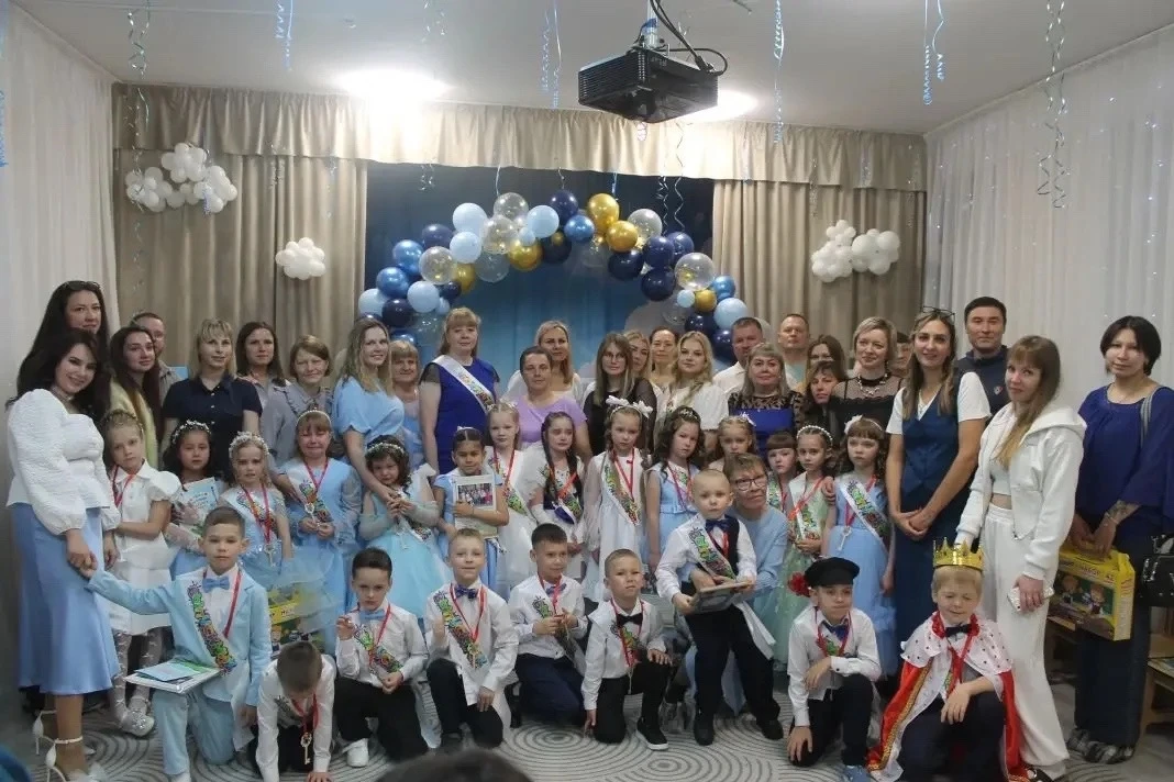 Сказочный выпускной в детском саду.

В детском саду "Солнышко" состоялся незабываемый праздник – вып