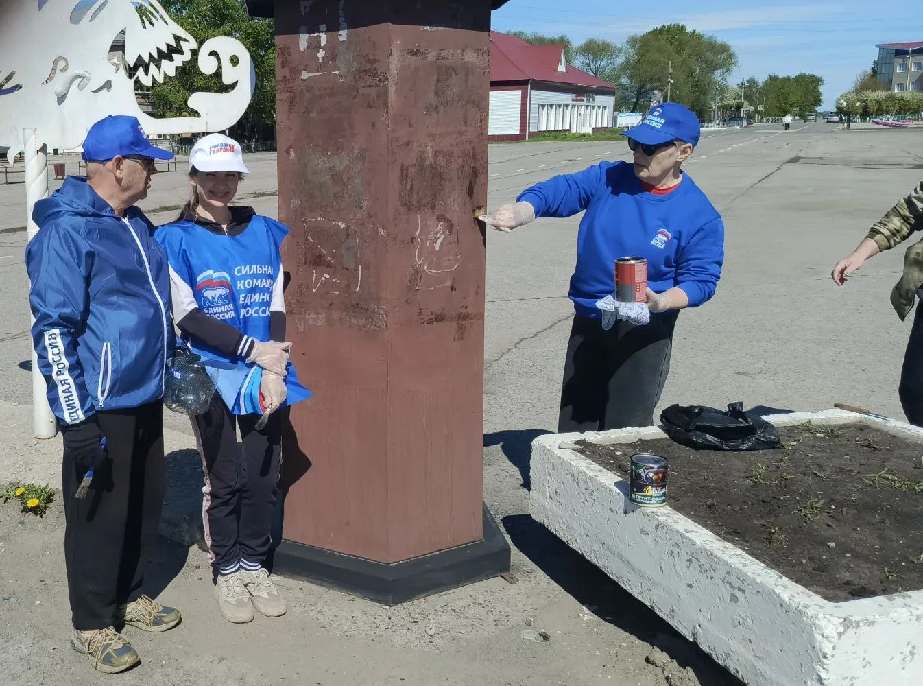18 мая первичные партийные организации "Чановская-17", "Чановская-25" и "Чановская-10" присоединилис