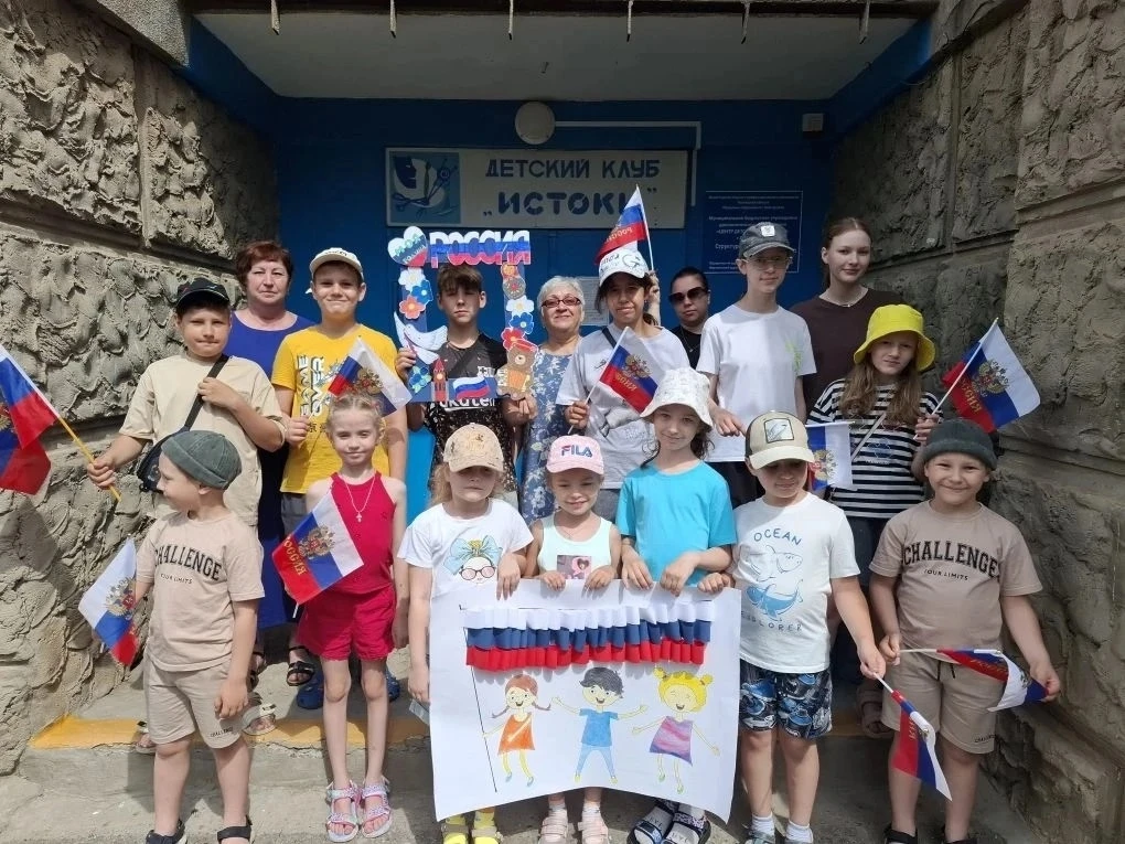 Привет, друзья! 👋 Четверг подходит к концу, а значит, время для свежих новостей из Центра детского 