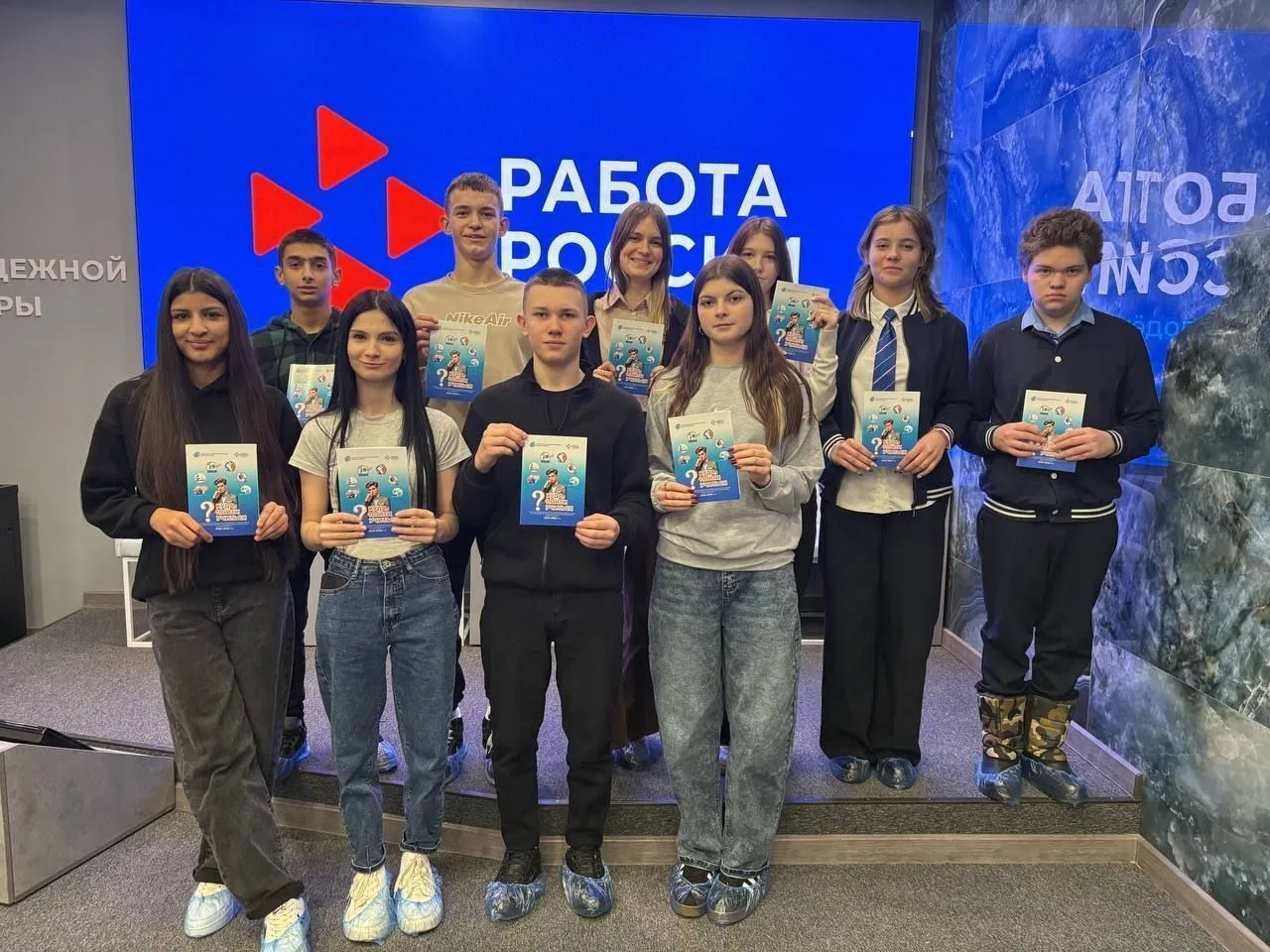 📚На протяжении всего учебного года для старшеклассников школы с. Братовщина Долгоруковского округа 
