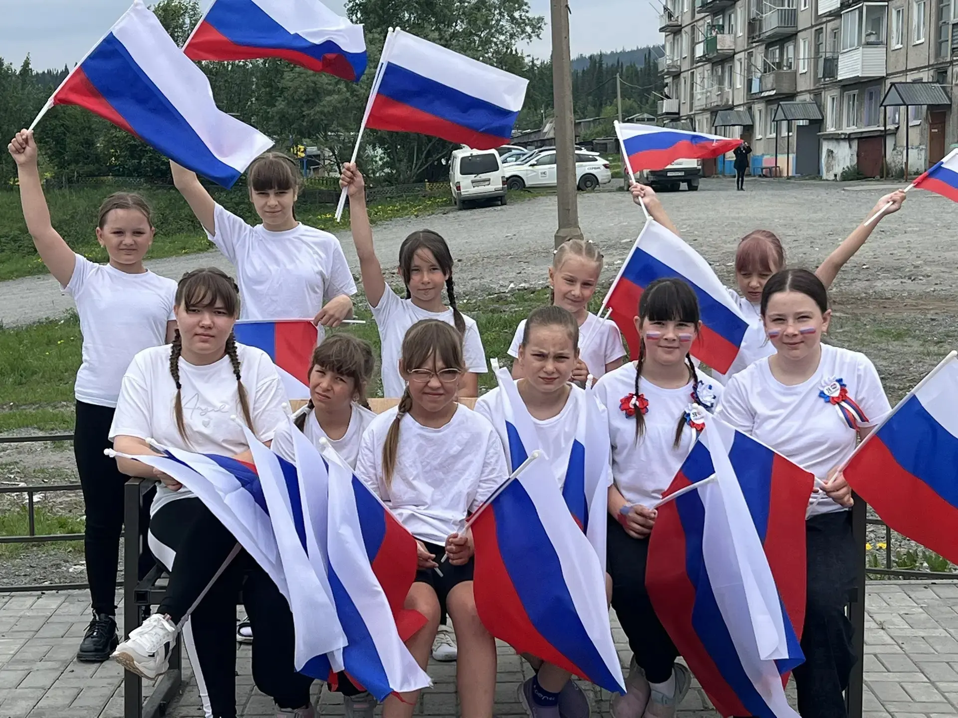 12 июня 2026 года на площади у Памятника воинской Славы состоялся митинг, посвящённый Дню России. Де