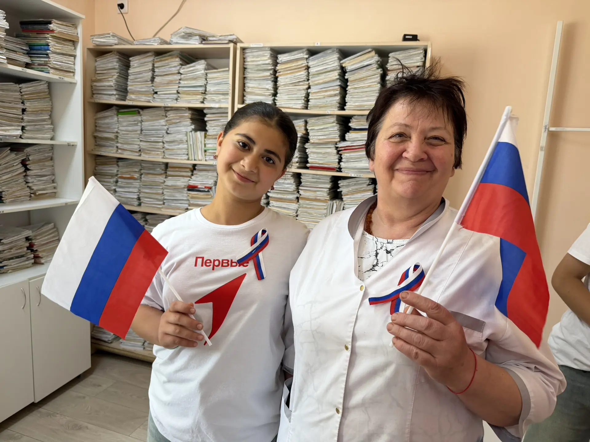 🇷🇺 Патриотическая акция «Мой триколор»! 🇷🇺

В летнем пришкольном лагере «Олимпиец» прошла акция 