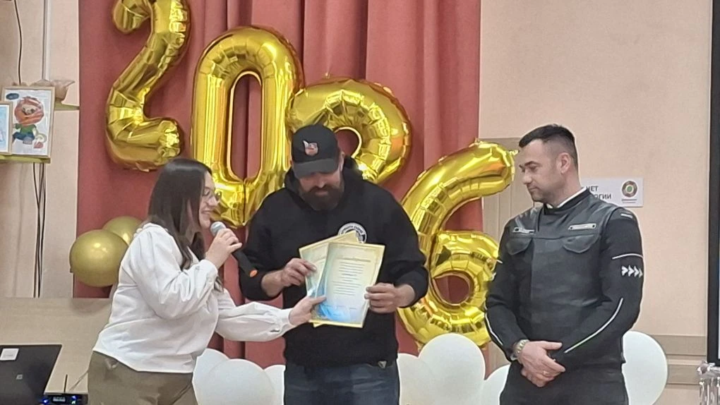 👩‍🎓🧑‍🎓 29 мая в нашей школе прошло прекрасное и трогательное мероприятие  "Выпускной" и на празд