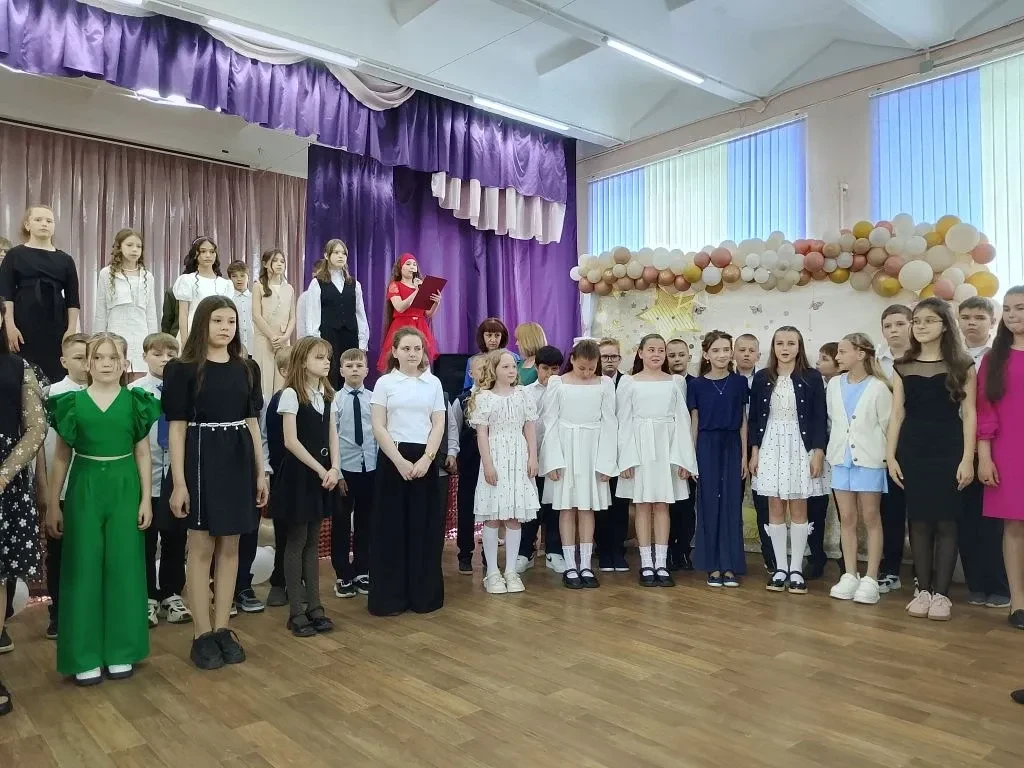 25 мая в школе прошел праздник «Прощай, начальная школа!» для учащихся 4-ых класса и их родителей.
Н
