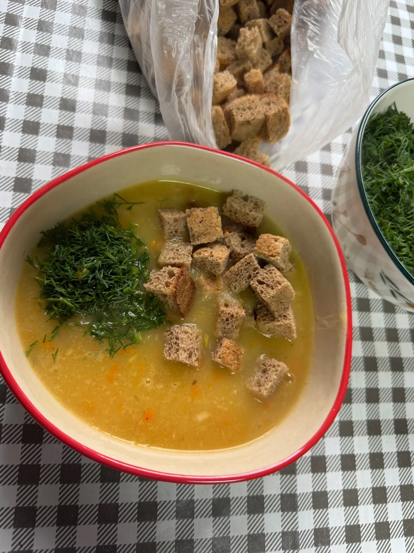 Пока меня не было- готовила обед и ужин 🥘

Немного не по плану пошло. Хотела сварить гоибовницу на 