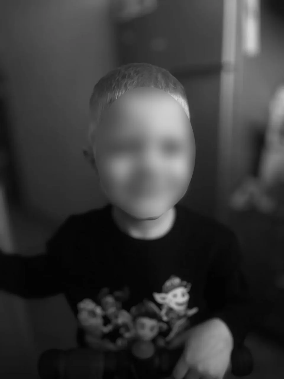 Трагедия в Карелии: пропавшего во время отдыха 7-летнего мальчика нашли мертвым в озере

Семейный от