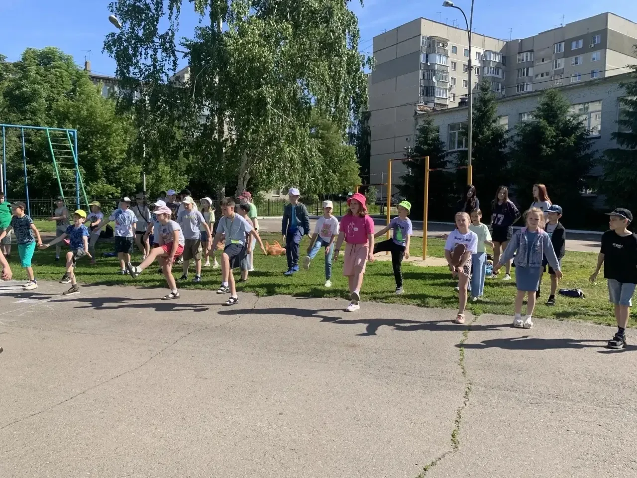 ☀️ 8‑й день в лагере «Солнышко»: маленькие истории большого дня ☀️

Иногда кажется, что лето — это н